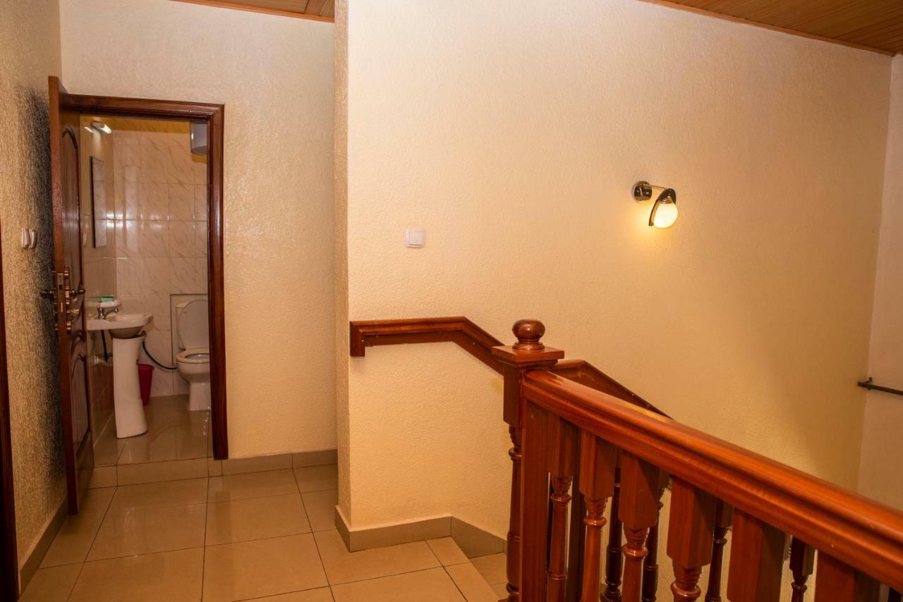 Kigali Castle Hostel Exterior photo