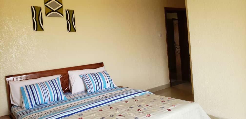 Kigali Castle Hostel Exterior photo