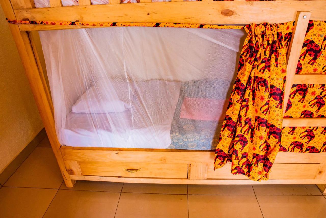 Kigali Castle Hostel Exterior photo